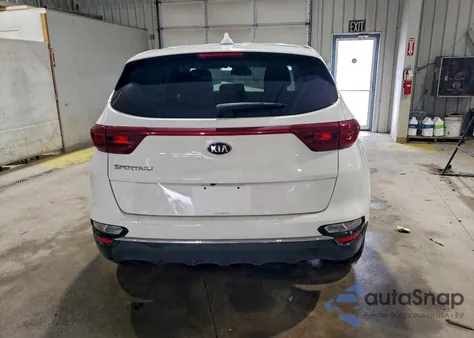 2021 Kia Sportage Lx z USA, uszkodzony, nr VIN KNDPMCAC7M7896159